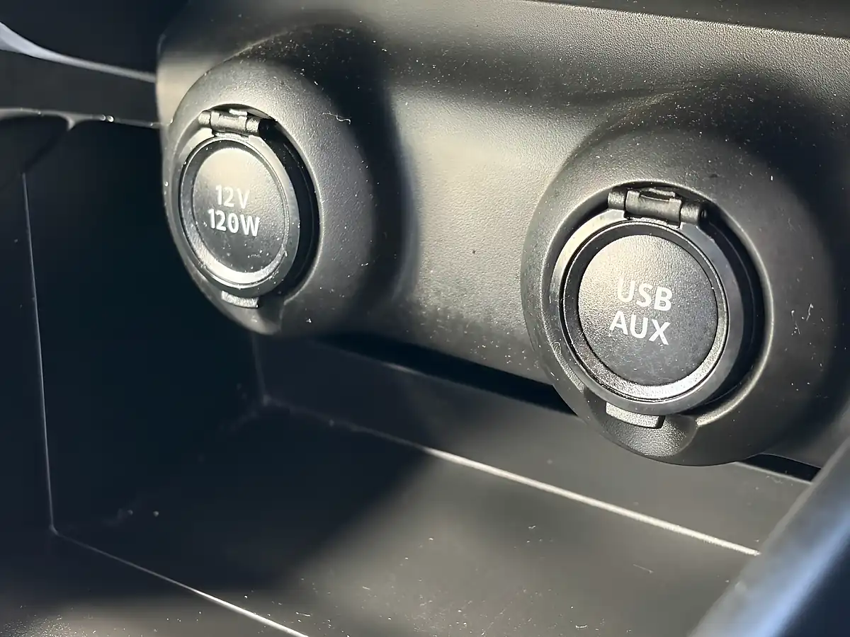 Used 2021 Suzuki Swift Sz-L Silver - Interior and Exterior details 15