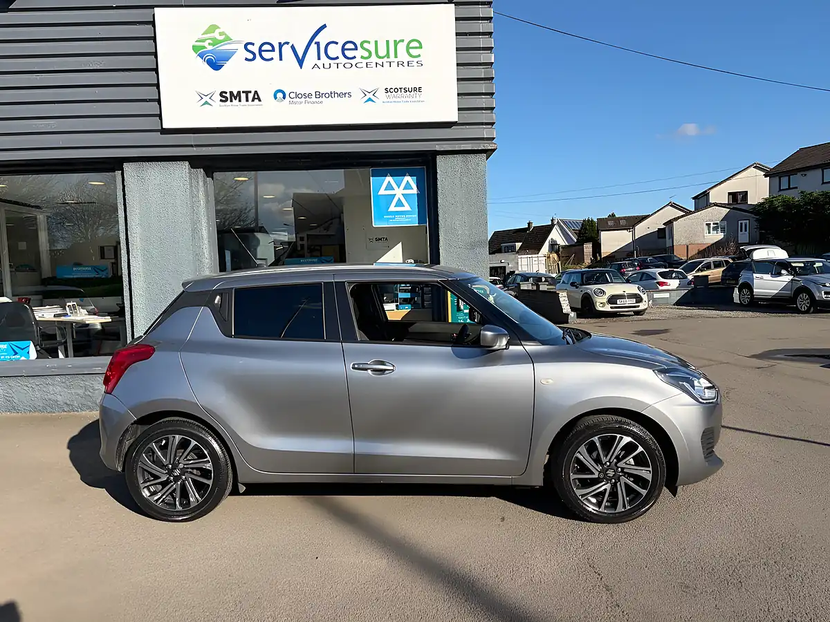 Used 2021 Suzuki Swift Sz-L Silver - Interior and Exterior details 5