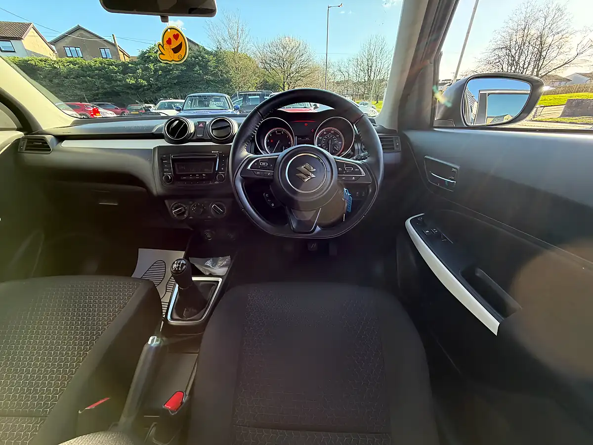 Used 2021 Suzuki Swift Sz-L Silver - Interior and Exterior details 8