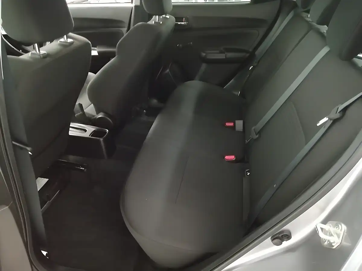 Used 2021 Suzuki Swift Sz-L Silver - Interior and Exterior details 13