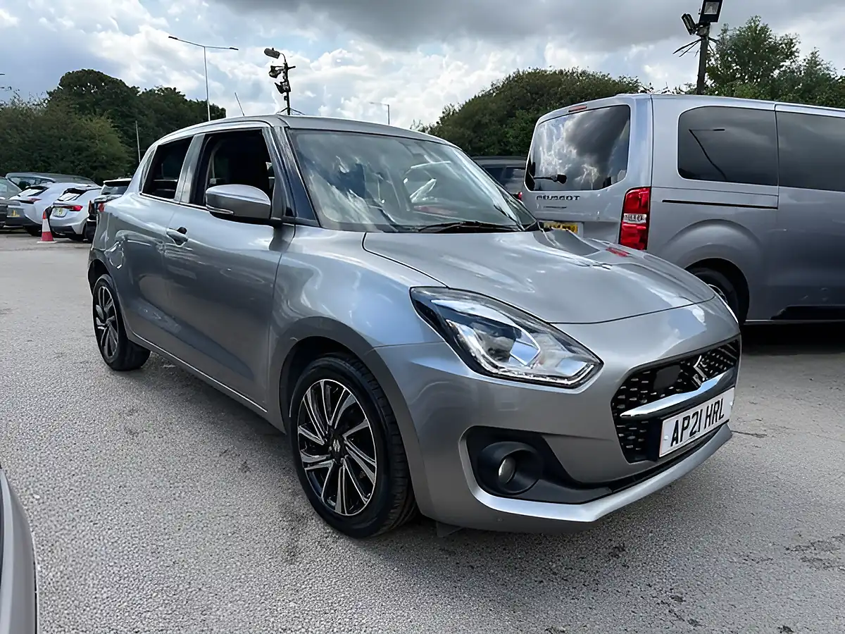 Used 2021 Suzuki Swift SZ5 Silver - Interior and Exterior details 9