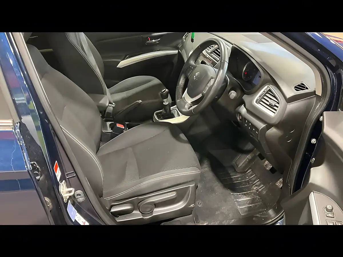 Used 2021 Suzuki SX4 S-Cross Sz-T Blue - Interior and Exterior details 11