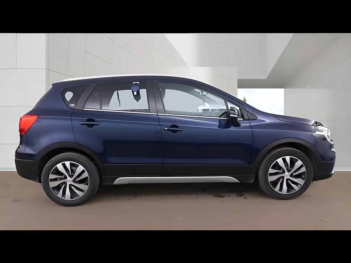 Used 2021 Suzuki SX4 S-Cross Sz-T Blue - Interior and Exterior details 5
