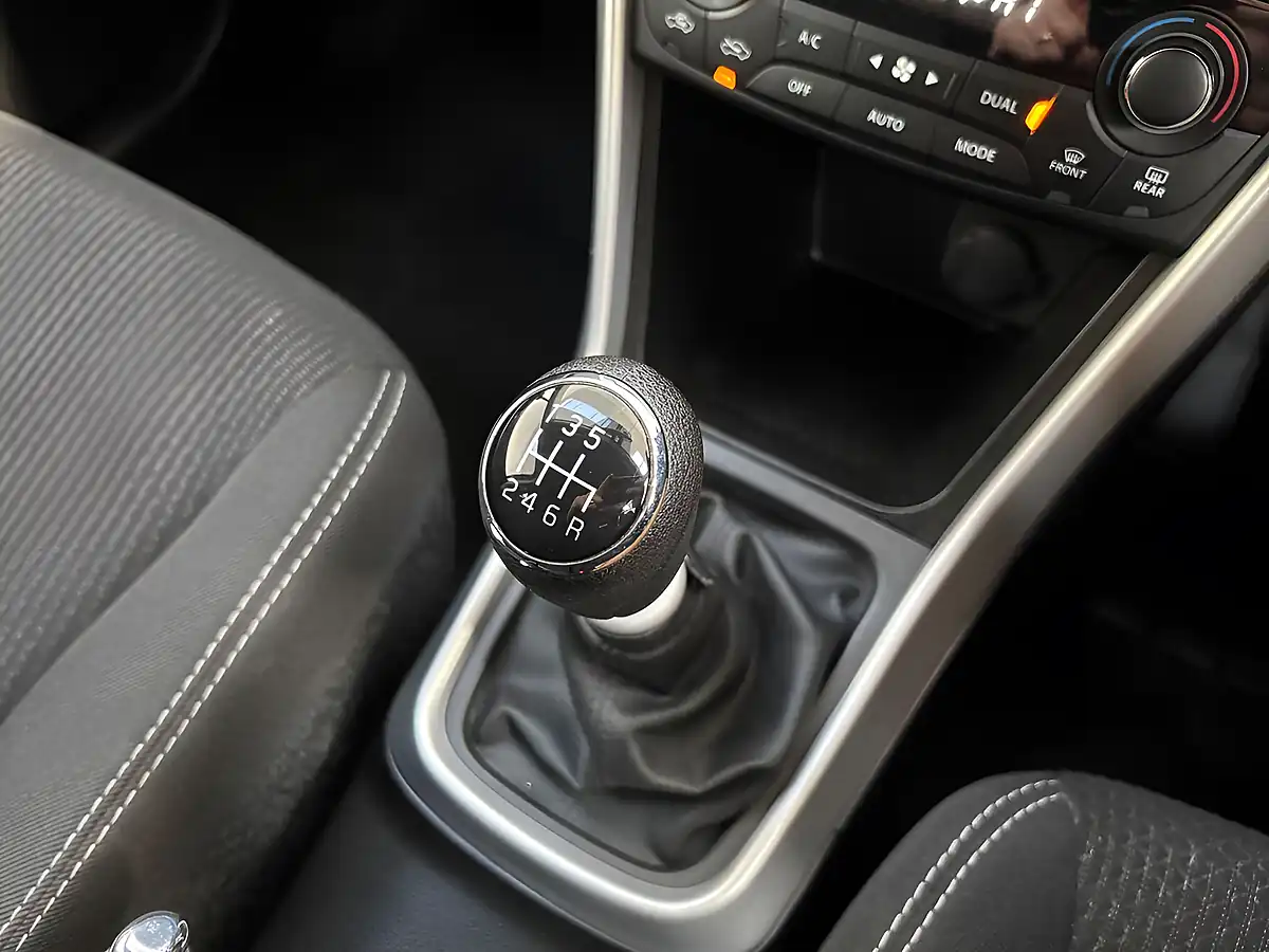 Used 2021 Suzuki SX4 S-Cross Sz-T Silver - Interior and Exterior details 13