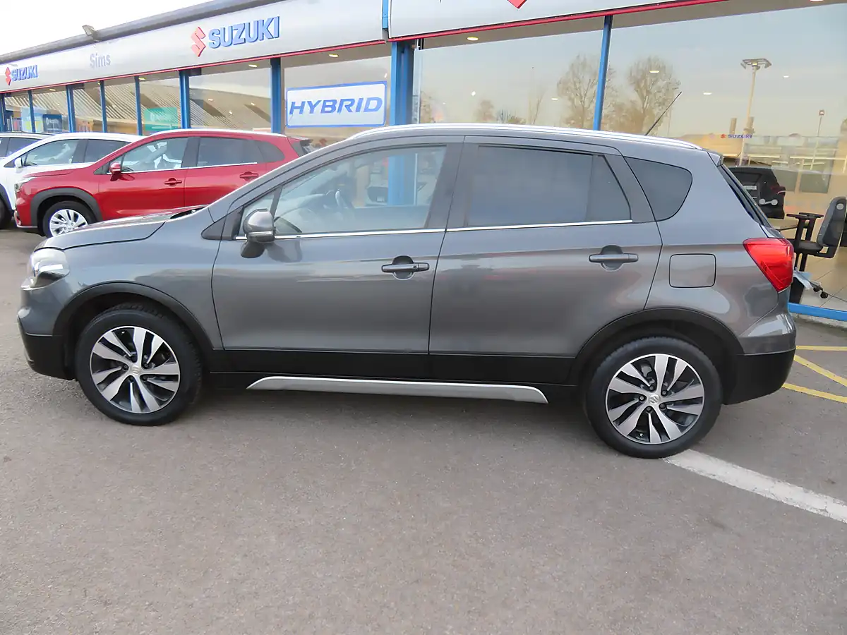 Used 2021 Suzuki SX4 S-Cross SZ5 Grey - Interior and Exterior details 12