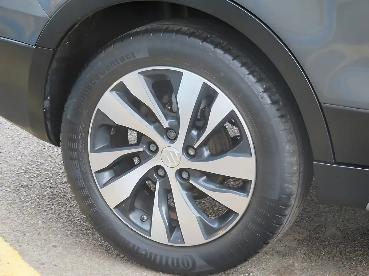 Used 2021 Suzuki SX4 S-Cross SZ5 Grey - Interior and Exterior details 8