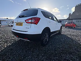Used 2021 Suzuki SX4 S-Cross White - Interior and Exterior details 5