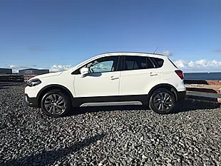 Used 2021 Suzuki SX4 S-Cross White - Interior and Exterior details 8
