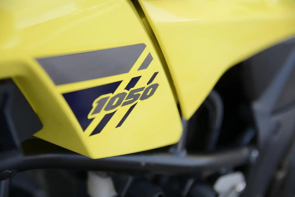 Used 2021 Suzuki V-Strom 1050 Yellow - Interior and Exterior details 10