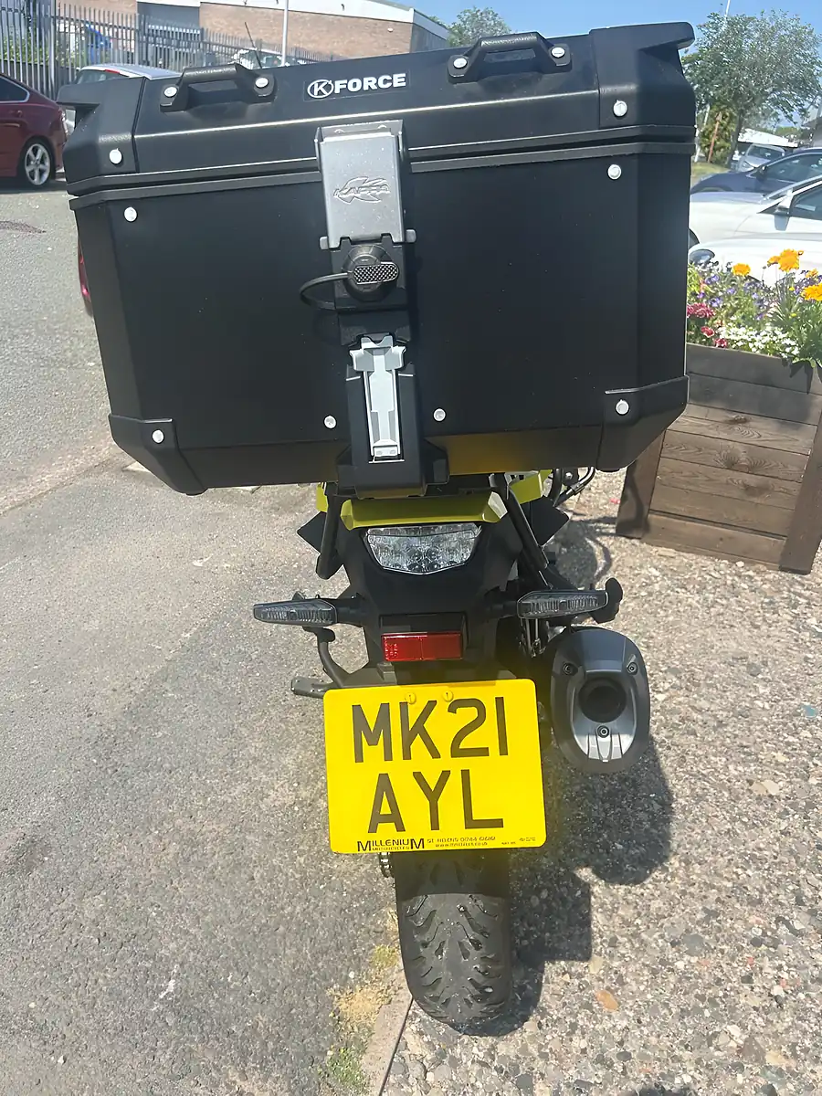Used 2021 Suzuki V-Strom 1050 Yellow - Interior and Exterior details 11