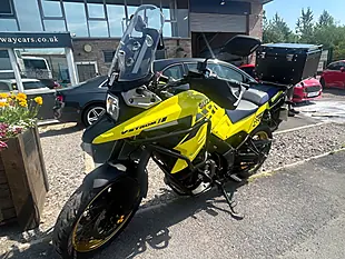 Used 2021 Suzuki V-Strom 1050 Yellow - Interior and Exterior details 2
