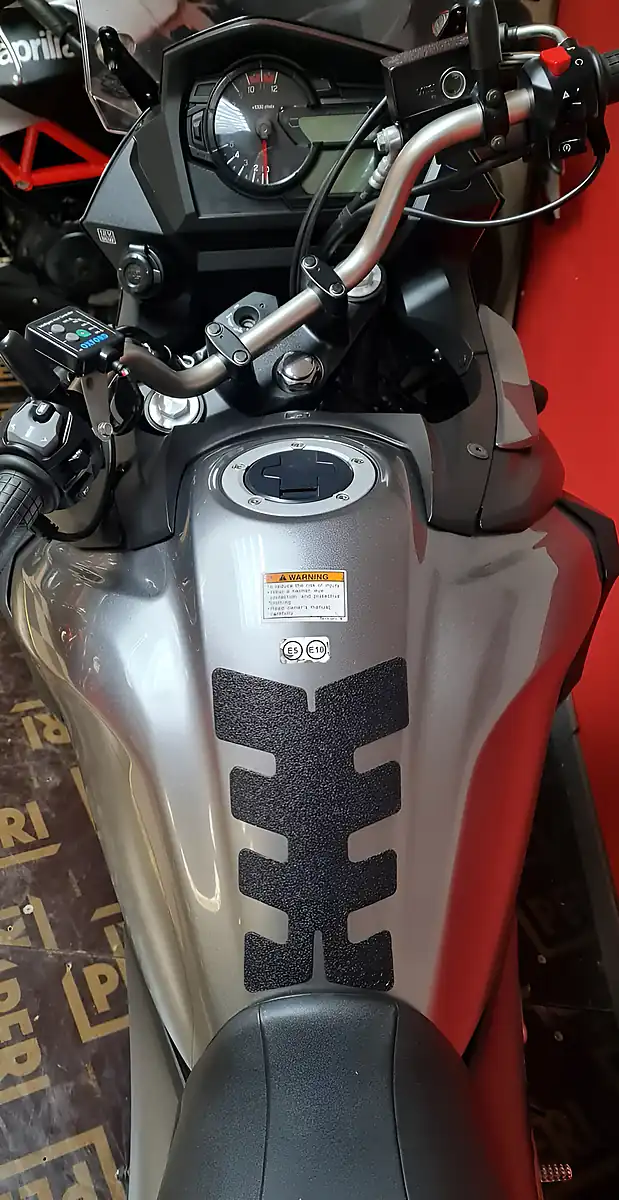 Used 2021 Suzuki V-Strom 650 Grey - Interior and Exterior details 11
