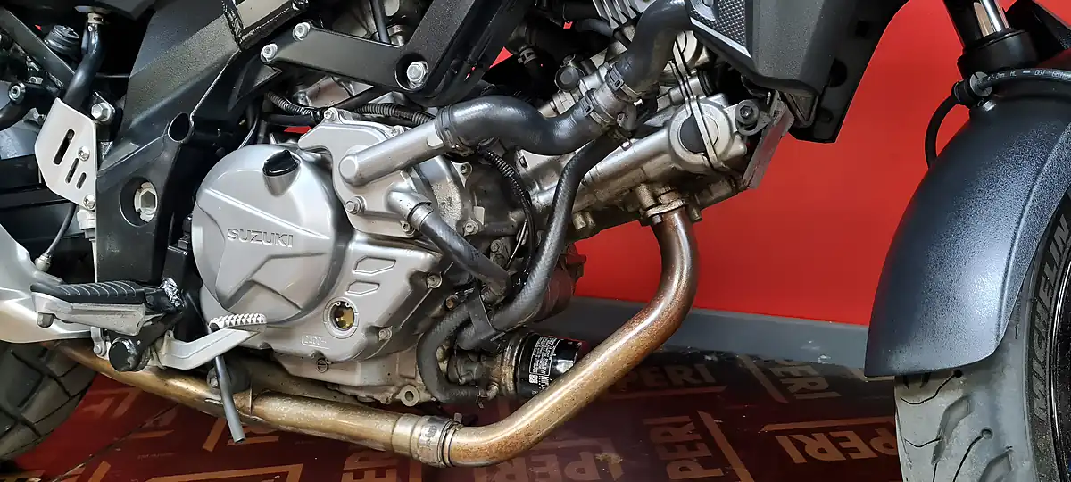 Used 2021 Suzuki V-Strom 650 Grey - Interior and Exterior details 12