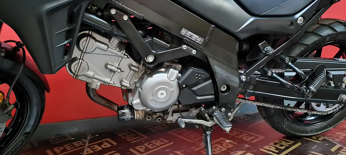 Used 2021 Suzuki V-Strom 650 Grey - Interior and Exterior details 4
