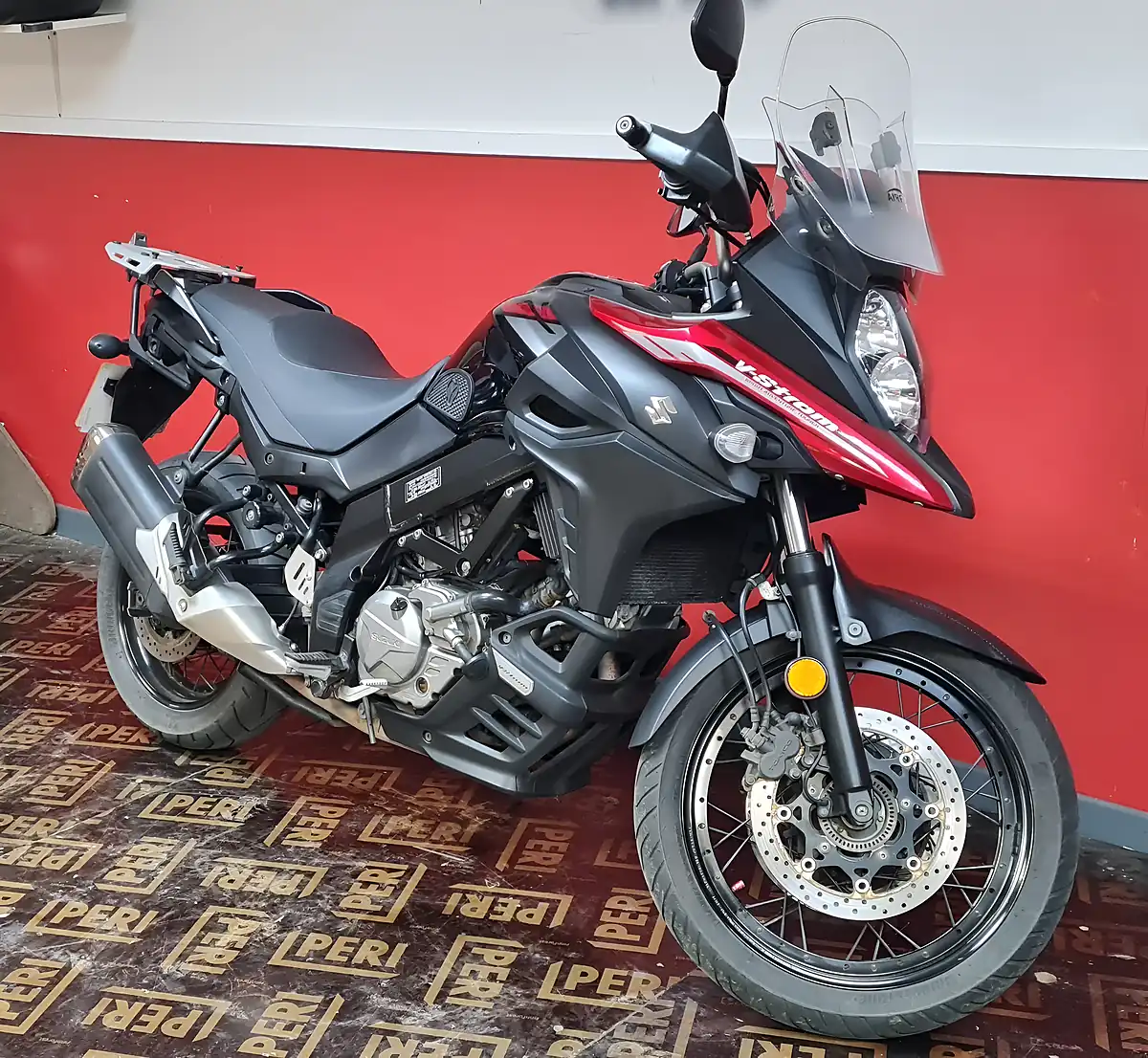 Used 2021 Suzuki V-Strom 650 Xt Red - Interior and Exterior details 11