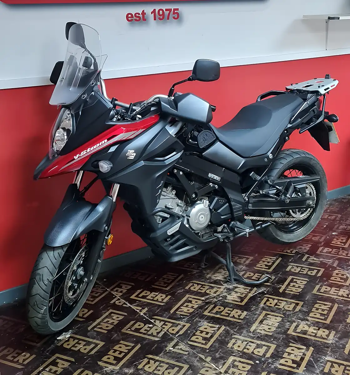 Used 2021 Suzuki V-Strom 650 Xt Red - Interior and Exterior details 12