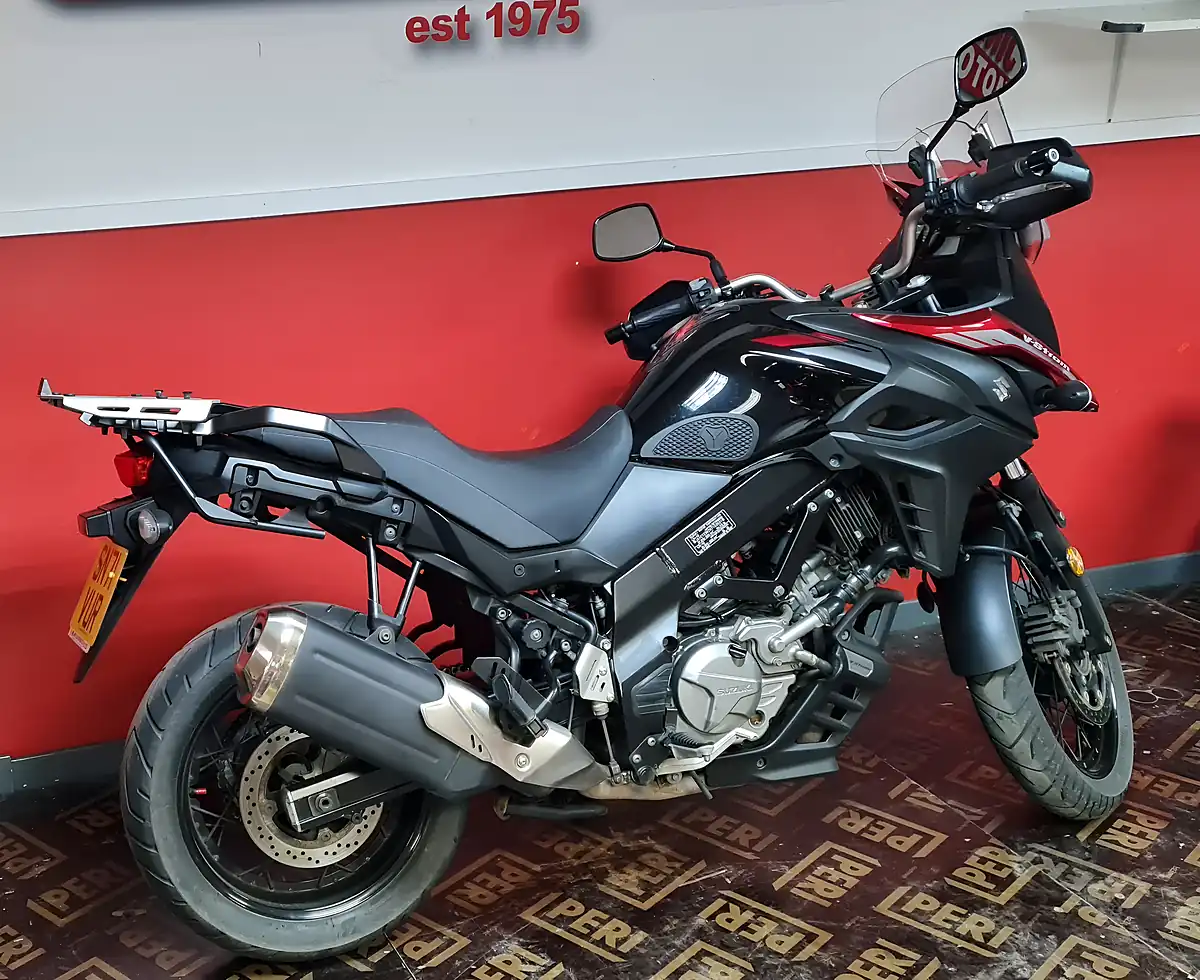 Used 2021 Suzuki V-Strom 650 Xt Red - Interior and Exterior details 16