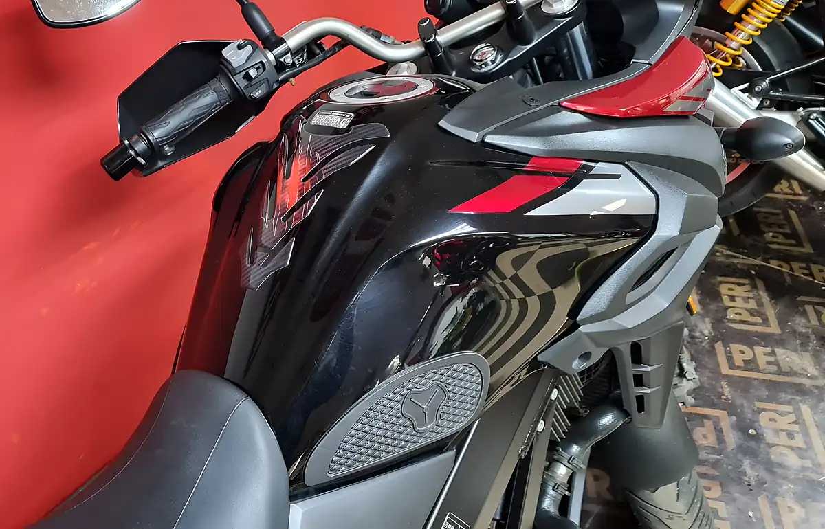 Used 2021 Suzuki V-Strom 650 Xt Red - Interior and Exterior details 19