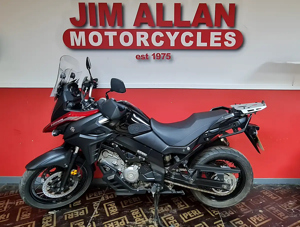 Used 2021 Suzuki V-Strom 650 Xt Red - Interior and Exterior details 2