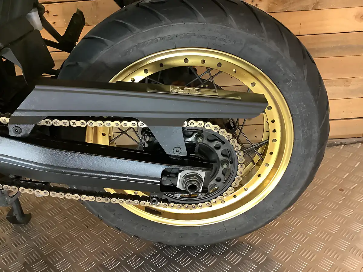 Used 2021 Suzuki V-Strom Adventure Yellow - Interior and Exterior details 19
