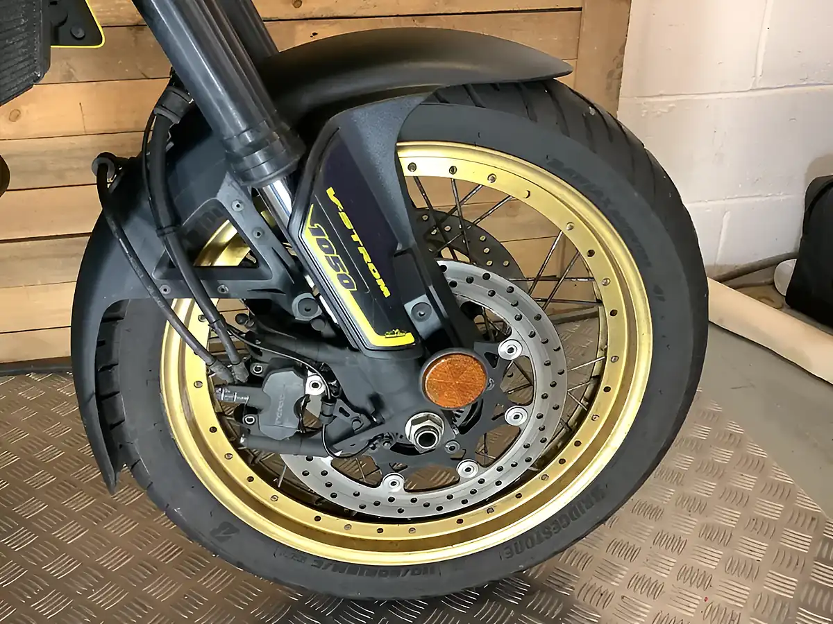 Used 2021 Suzuki V-Strom Adventure Yellow - Interior and Exterior details 20