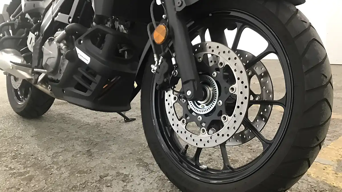 Used 2021 Suzuki V-Strom Dl Grey - Interior and Exterior details 6