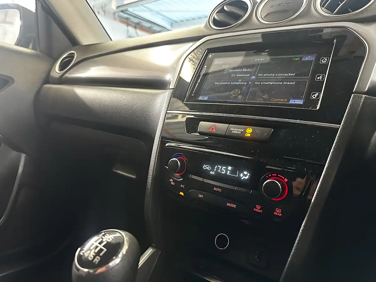Used 2021 Suzuki Vitara Sz-T Grey - Interior and Exterior details 11