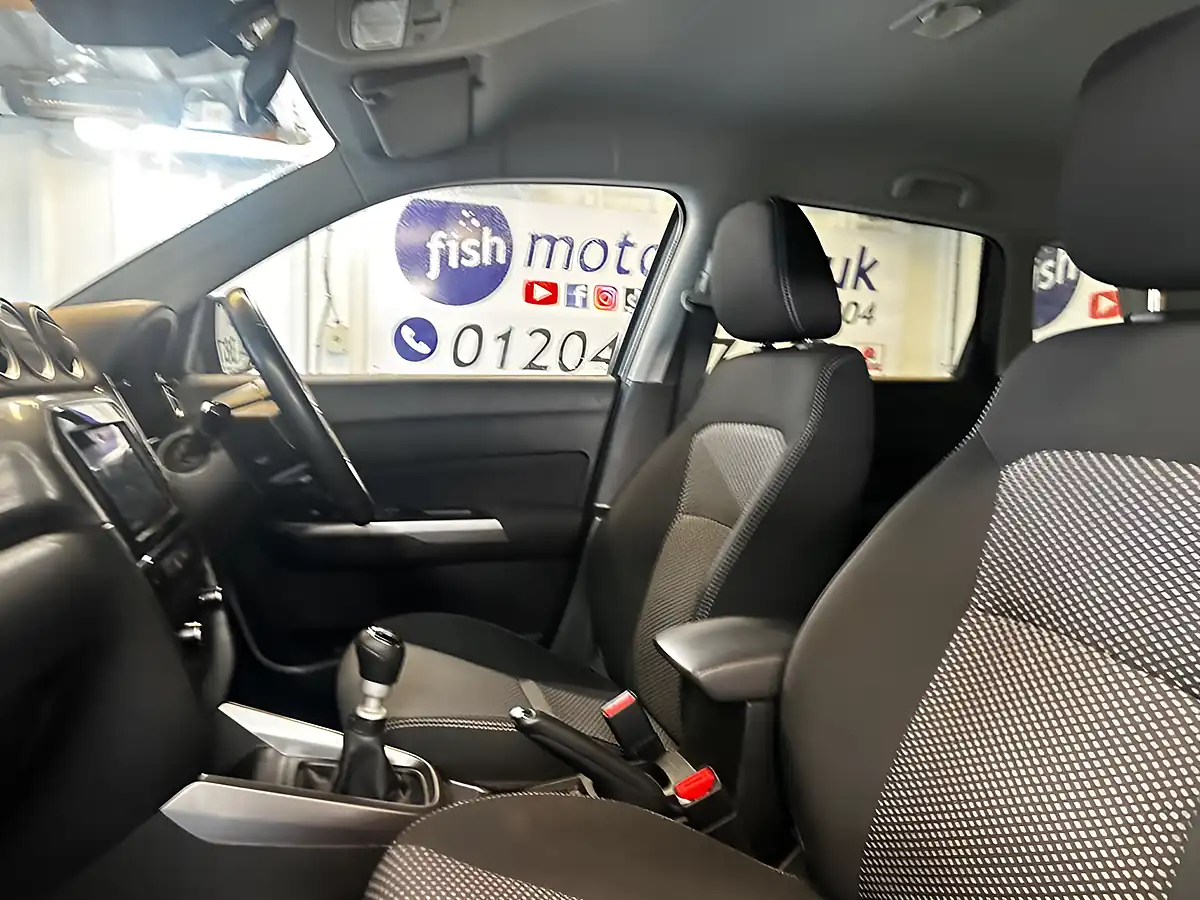 Used 2021 Suzuki Vitara Sz-T Grey - Interior and Exterior details 14