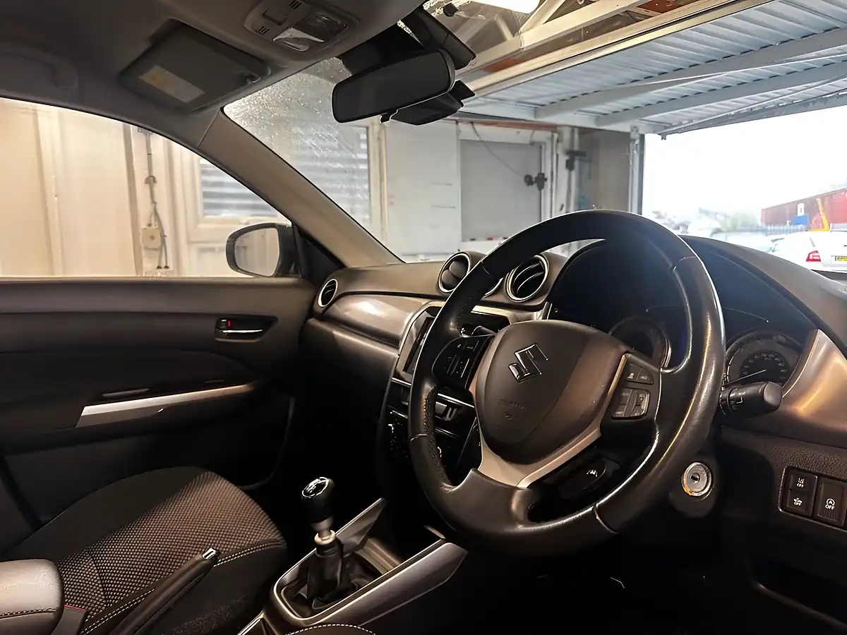 Used 2021 Suzuki Vitara Sz-T Grey - Interior and Exterior details 18