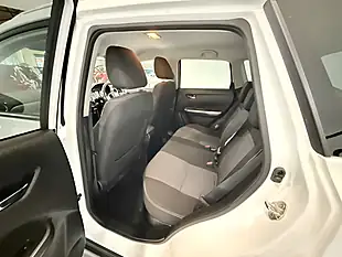 Used 2021 Suzuki Vitara Sz-T White - Interior and Exterior details 13
