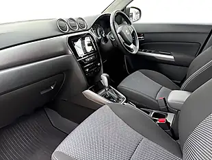 Used 2021 Suzuki Vitara Sz-T Yellow - Interior and Exterior details 12