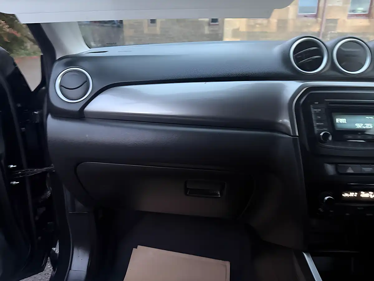 Used 2021 Suzuki Vitara SZ4 Black - Interior and Exterior details 13