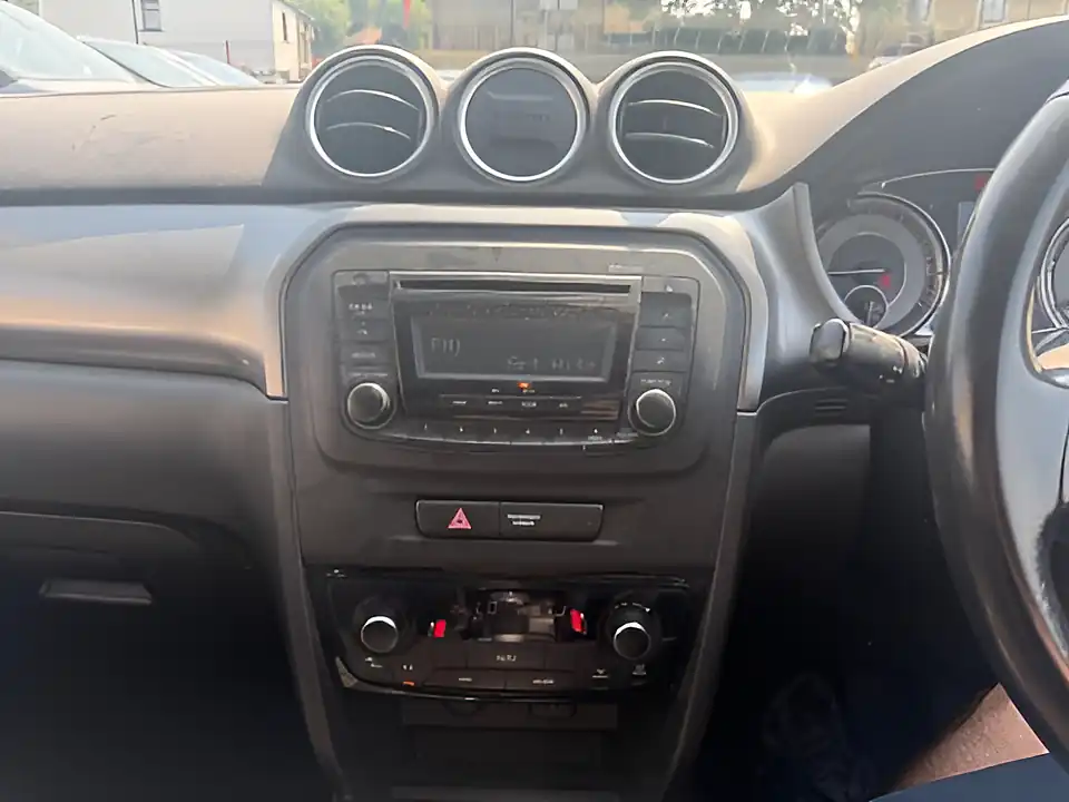 Used 2021 Suzuki Vitara SZ4 Grey - Interior and Exterior details 13