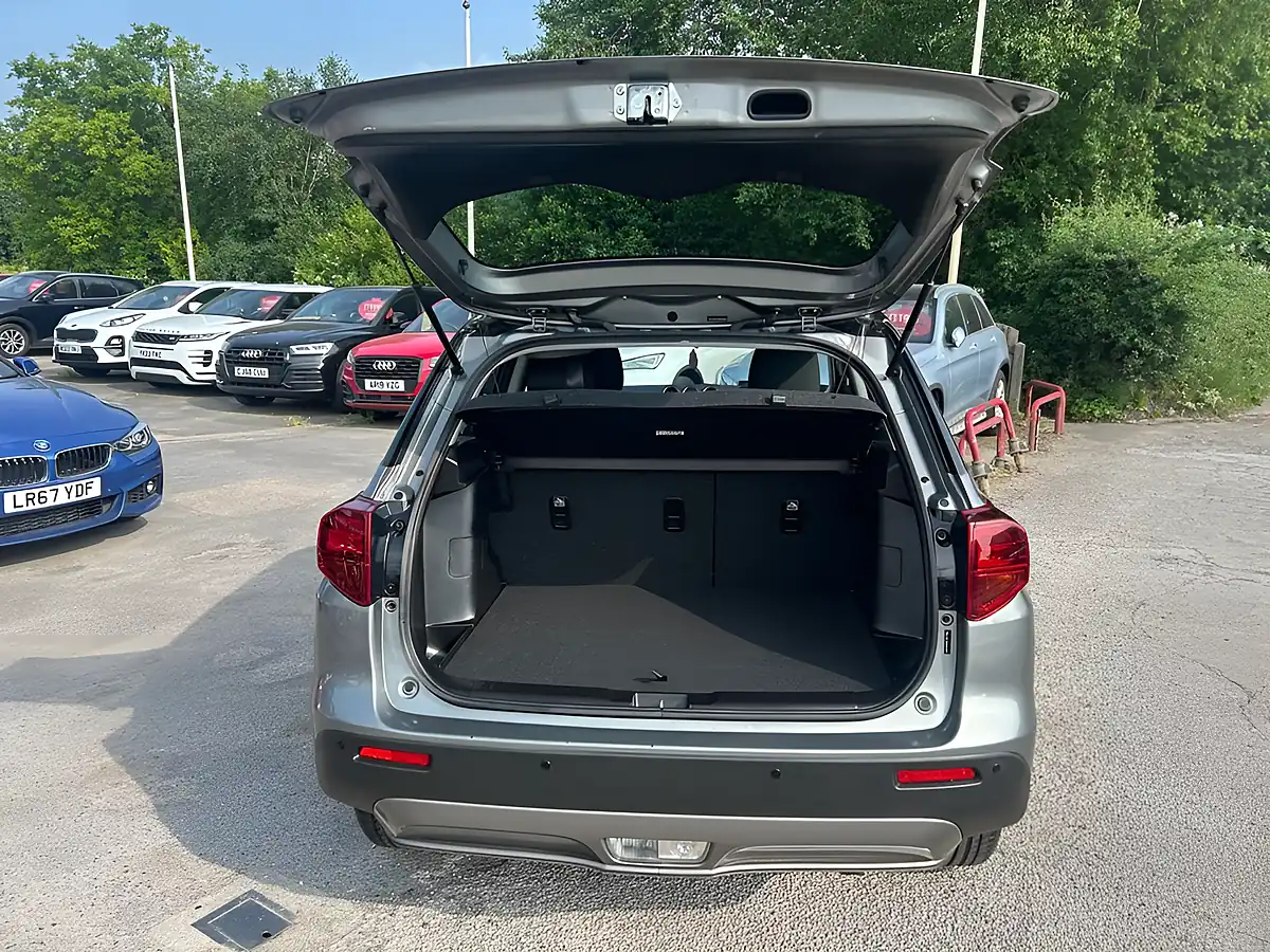 Used 2021 Suzuki Vitara SZ4 Grey - Interior and Exterior details 5