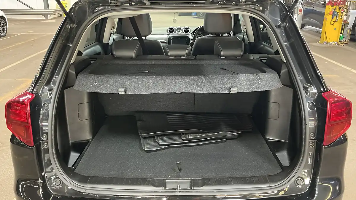 Used 2021 Suzuki Vitara SZ5 Black - Interior and Exterior details 20