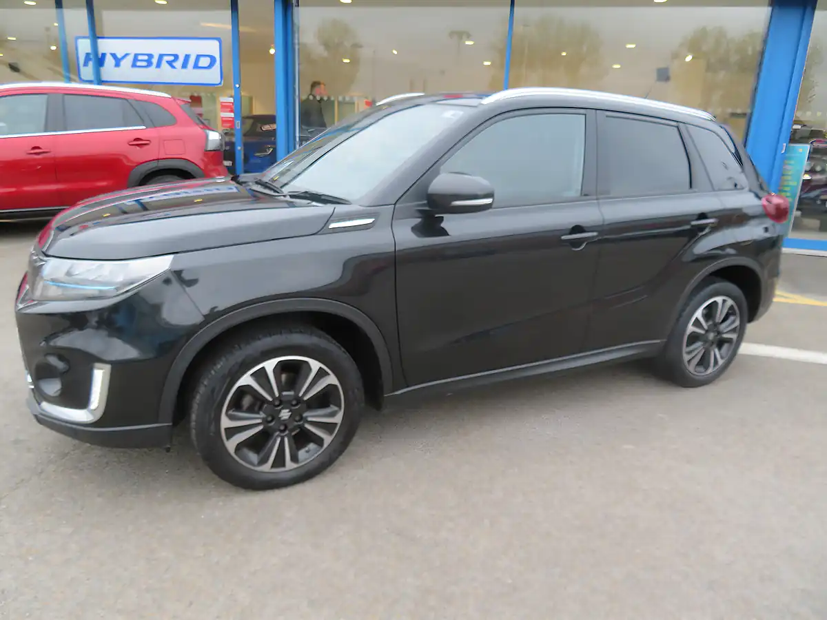 Used 2021 Suzuki Vitara SZ5 Black - Interior and Exterior details 11