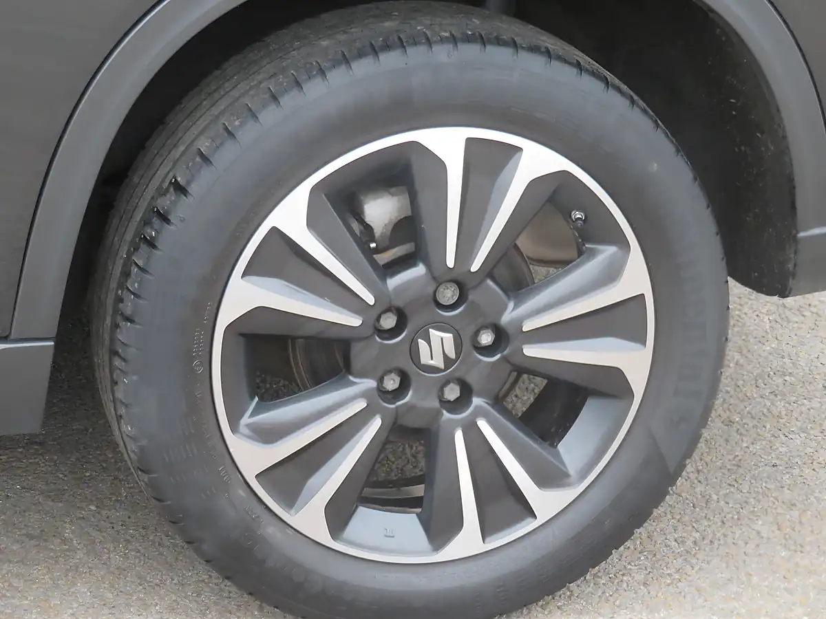 Used 2021 Suzuki Vitara SZ5 Black - Interior and Exterior details 17