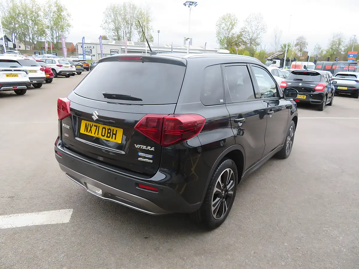 Used 2021 Suzuki Vitara SZ5 Black - Interior and Exterior details 8