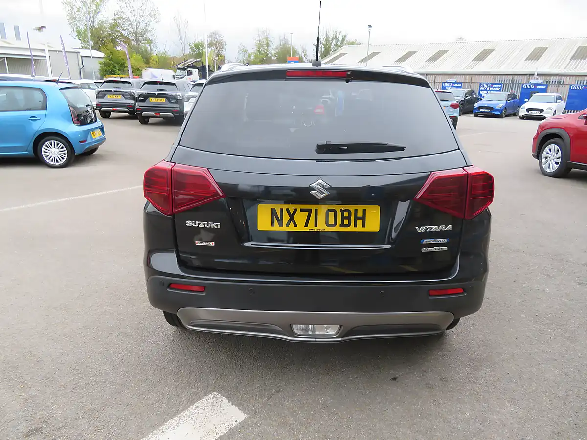 Used 2021 Suzuki Vitara SZ5 Black - Interior and Exterior details 9