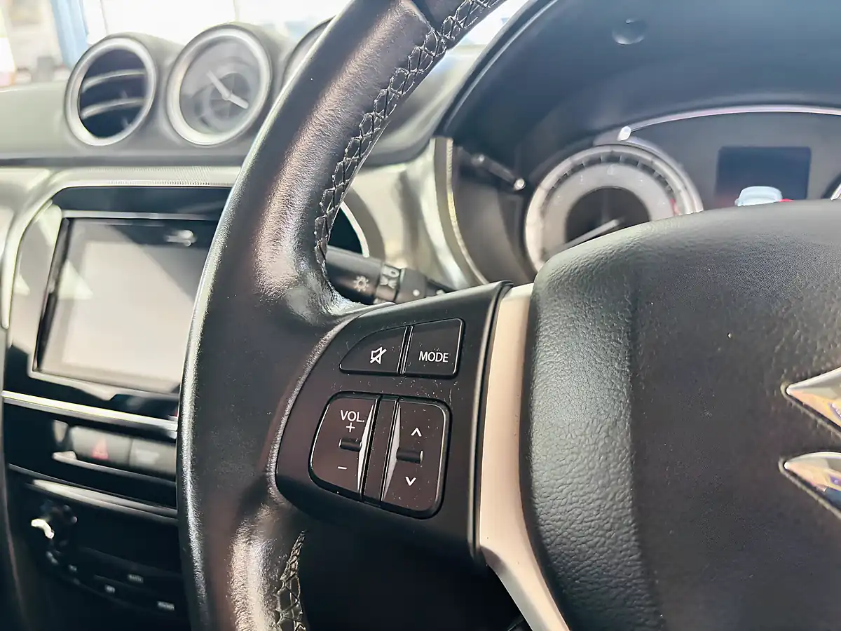Used 2021 Suzuki Vitara SZ5 Blue - Interior and Exterior details 16