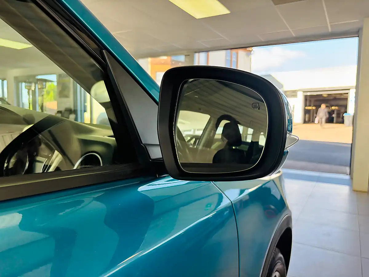 Used 2021 Suzuki Vitara SZ5 Blue - Interior and Exterior details 8