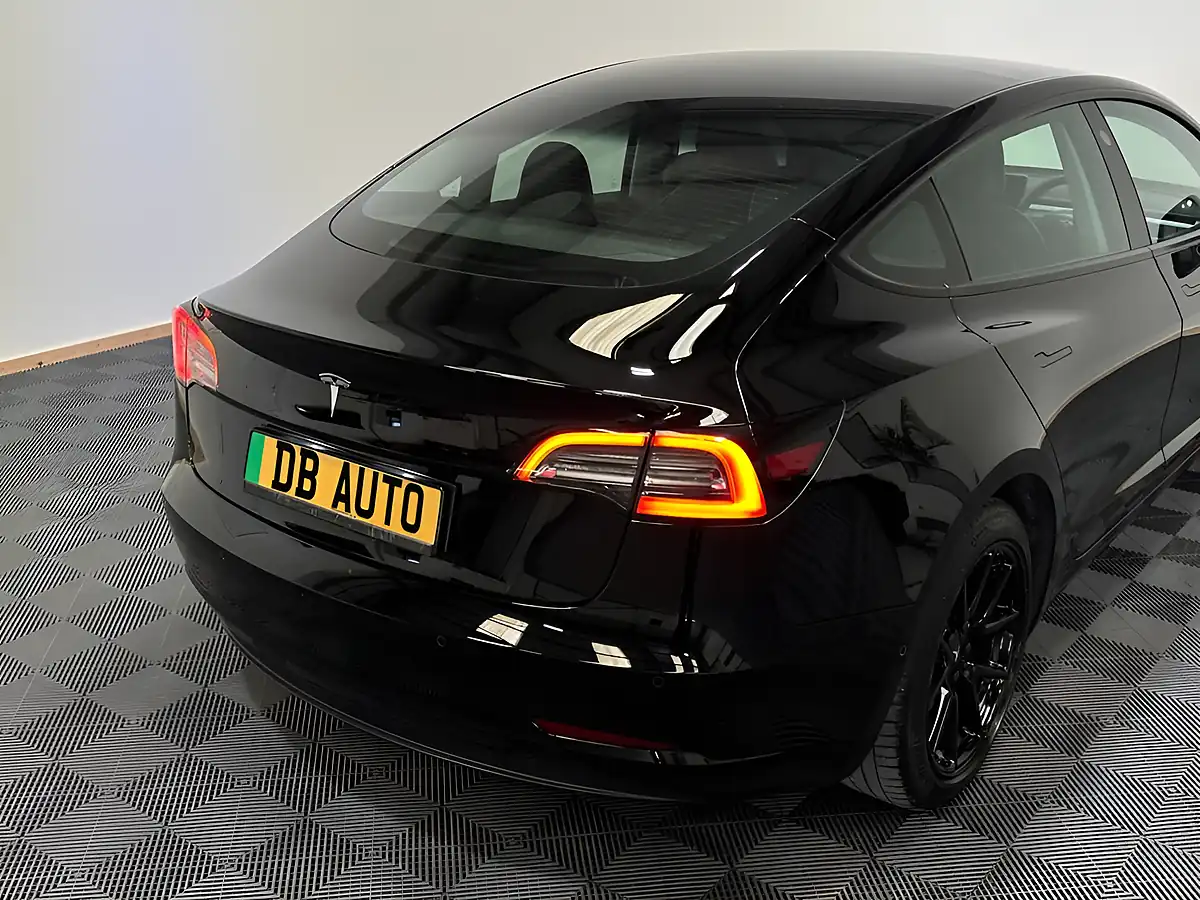 Used 2021 Tesla Model 3 Long Range Black - Interior and Exterior details 12