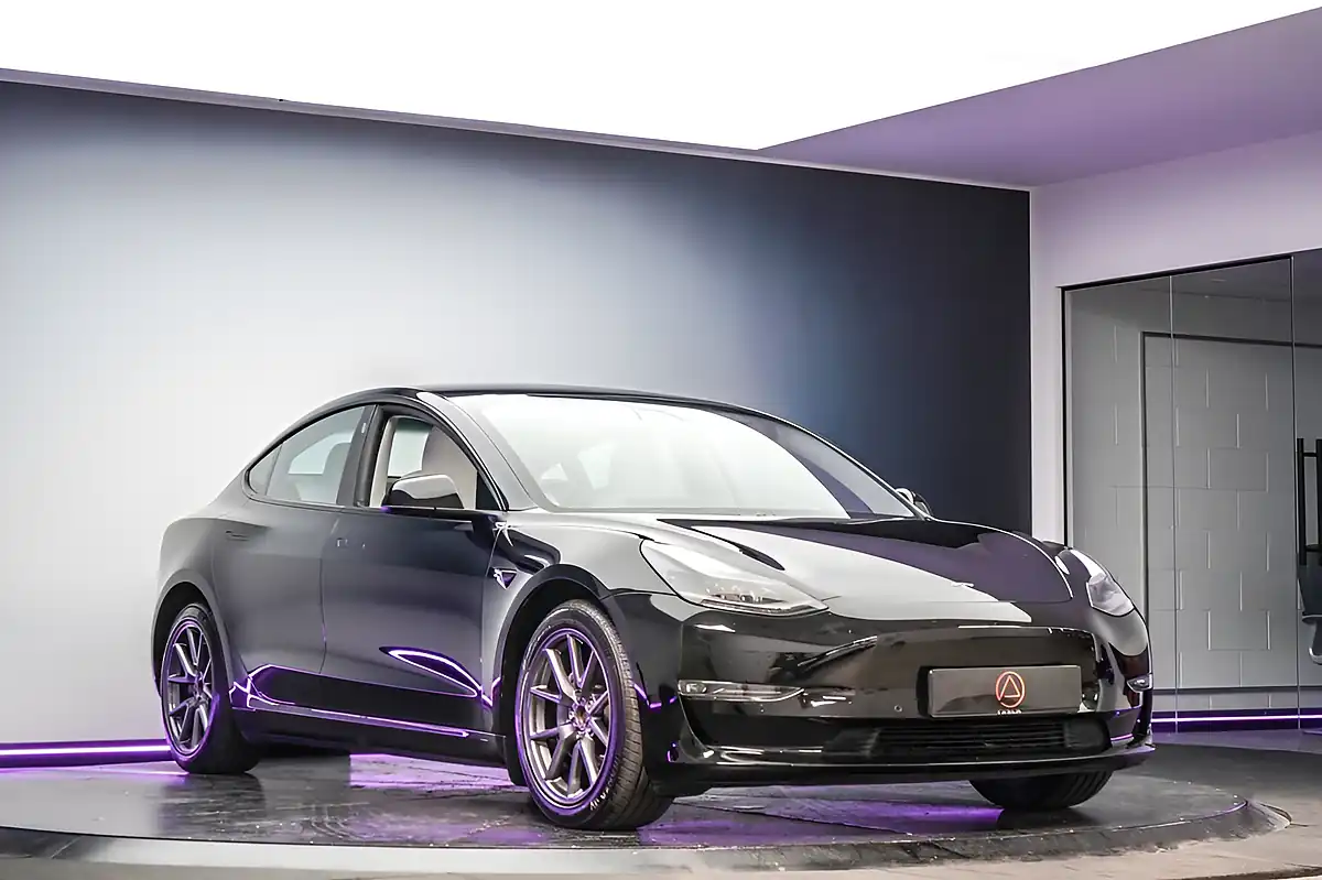 Used 2021 Tesla Model 3 Long Range Black - Interior and Exterior details 14