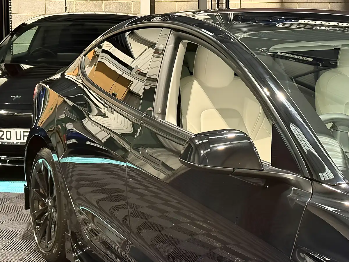 Used 2021 Tesla Model 3 Long Range Black - Interior and Exterior details 10