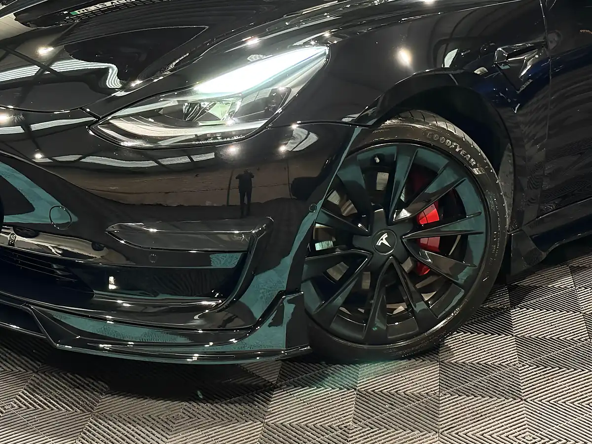 Used 2021 Tesla Model 3 Long Range Black - Interior and Exterior details 11