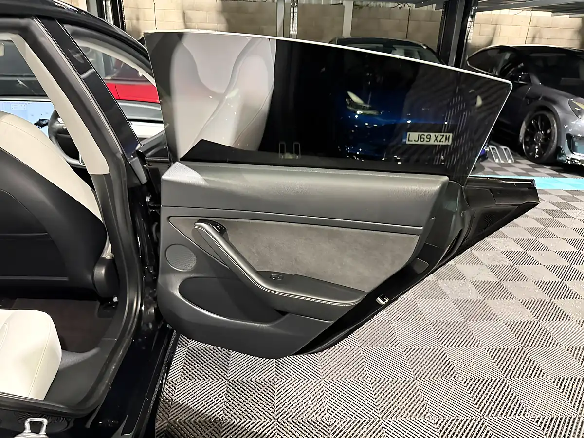 Used 2021 Tesla Model 3 Long Range Black - Interior and Exterior details 15