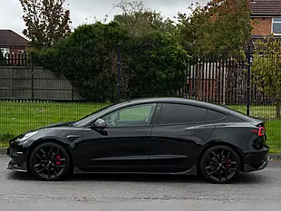 Used 2021 Tesla Model 3 Long Range Black - Interior and Exterior details 10