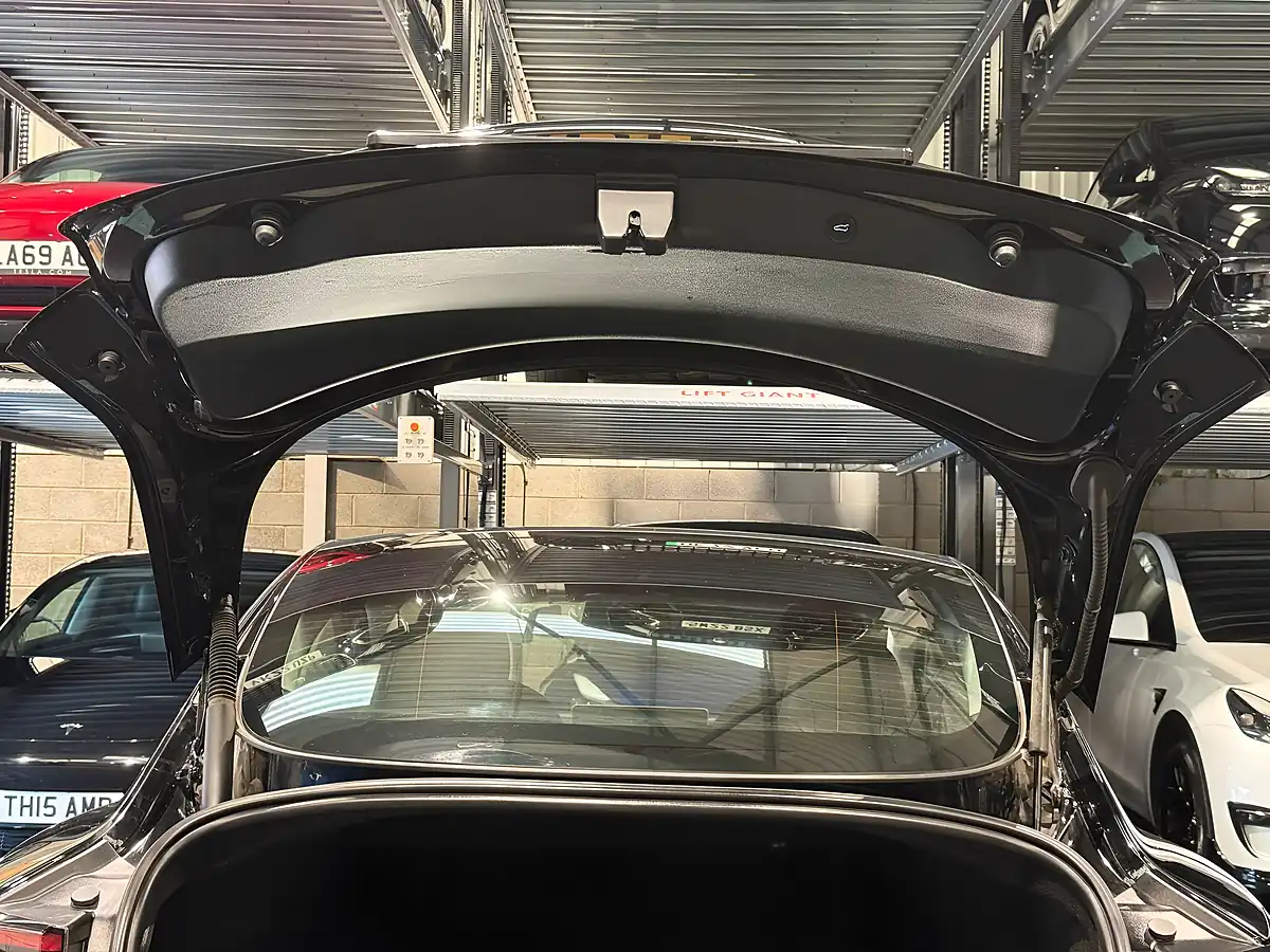 Used 2021 Tesla Model 3 Long Range Black - Interior and Exterior details 13