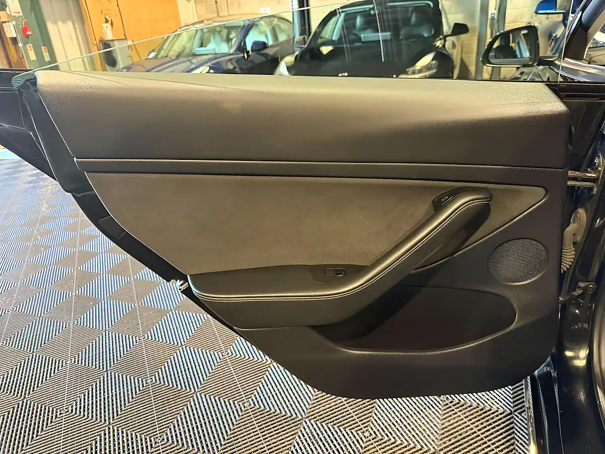 Used 2021 Tesla Model 3 Long Range Black - Interior and Exterior details 16