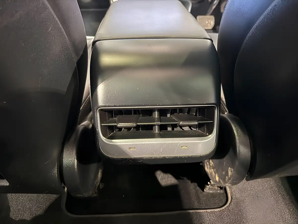 Used 2021 Tesla Model 3 Long Range Black - Interior and Exterior details 17